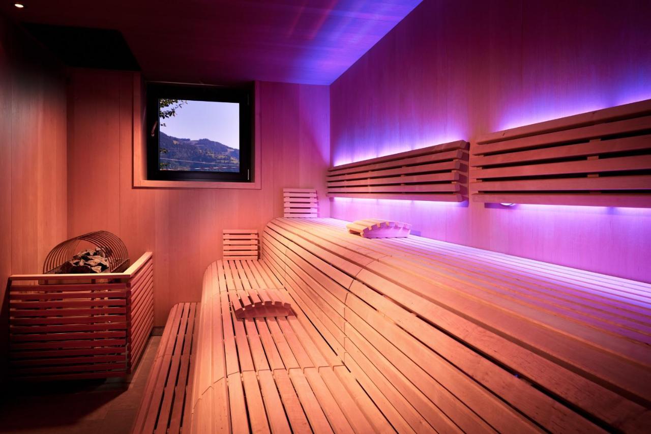 Soulsisters' Hotel 4 Sterne Superior Kaprun Exteriör bild