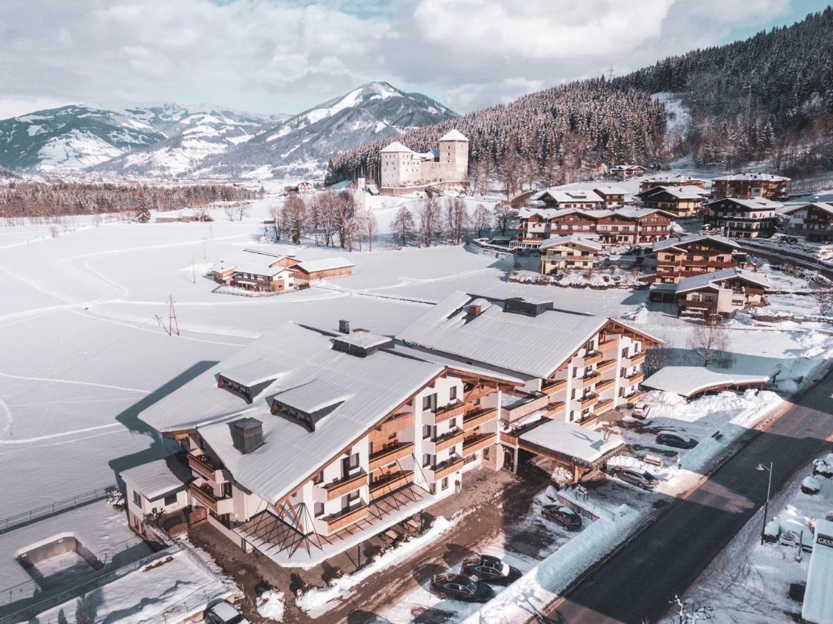 Soulsisters' Hotel 4 Sterne Superior Kaprun Exteriör bild